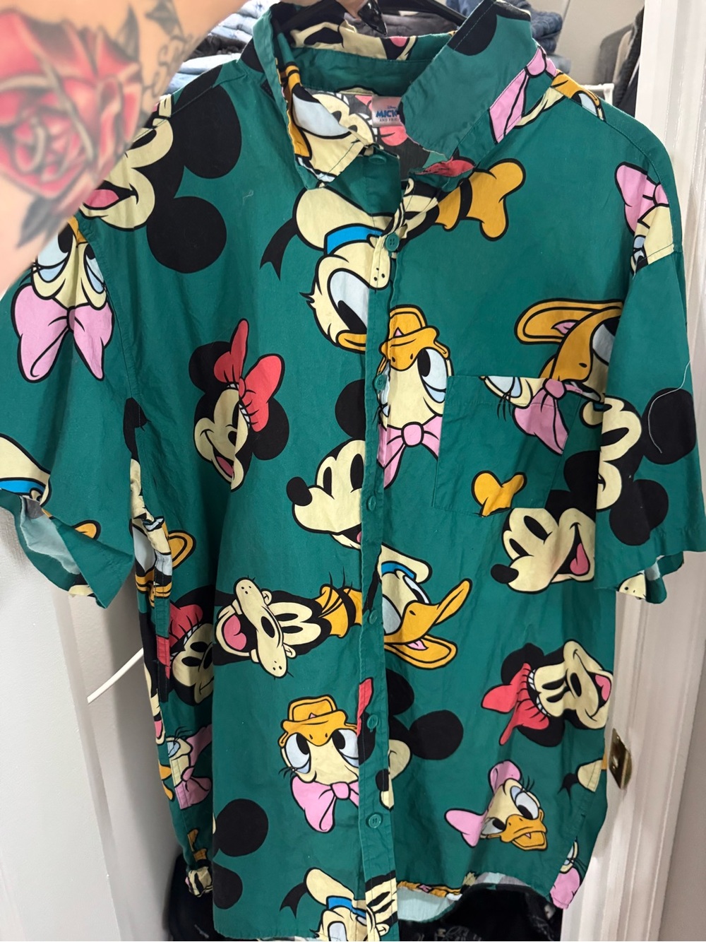 Disney Mickey & Friends Button Up Shirt - Picture 1 of 3